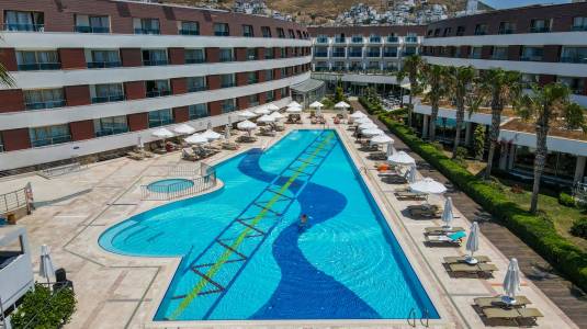 AZURE BY YELKEN HOTEL Pools & Beach